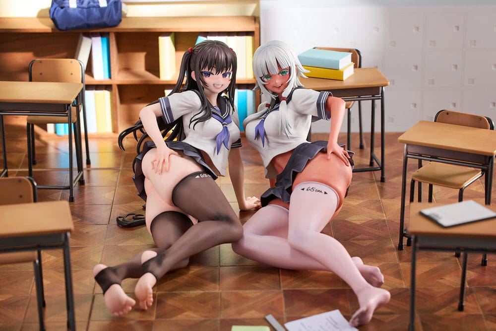 Monde où l'épaisseur des cuisses d'une fille est égale à son statut social Statues 1/5 Raura Aiza & Iroha Shishikura 14 cm